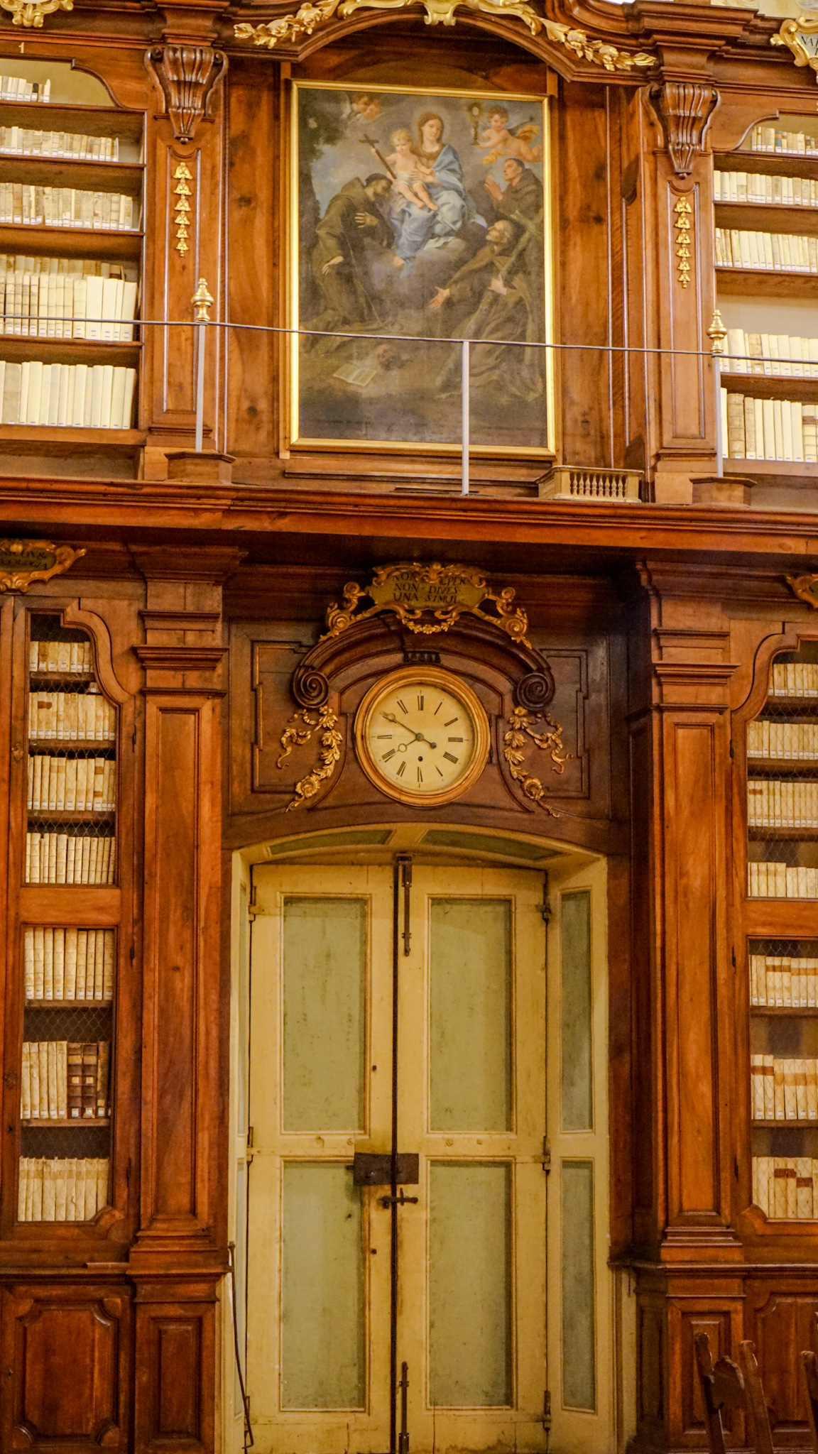Dettaglio porta di ingresso - Biblioteca Monteripido